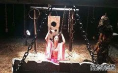在古代，许多囚犯拒绝死亡，但男人愿意花钱接