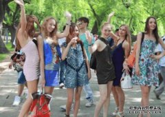 娶俄罗斯的美女将作为妻子回家，需要多少钱？