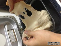 是他不小心打了我儿子的眼睛吗？