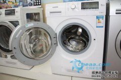 西门子WD5105鼓式洗衣机，用于减震器拆卸区