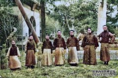 Pu仪的外国大师Zhiang Shidun的镜头下的紫禁城：优