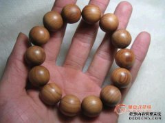 印度的Oyama Tan与檀香木的其他地方有什么区别？