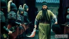 关公出售青龙来救人，但据说毫无价值。